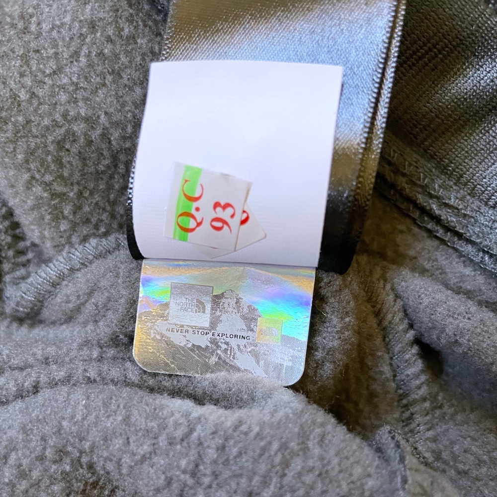 The North Face Men’s Canyonlands Dark Grey Hoodie - Picture 6 of 6